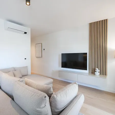 Kiara Apartment *